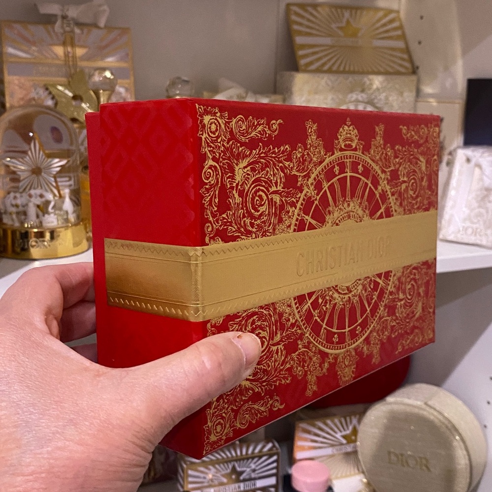 Christian Dior Red Lunar New Year 🧧 gift box - Picture 3 of 8